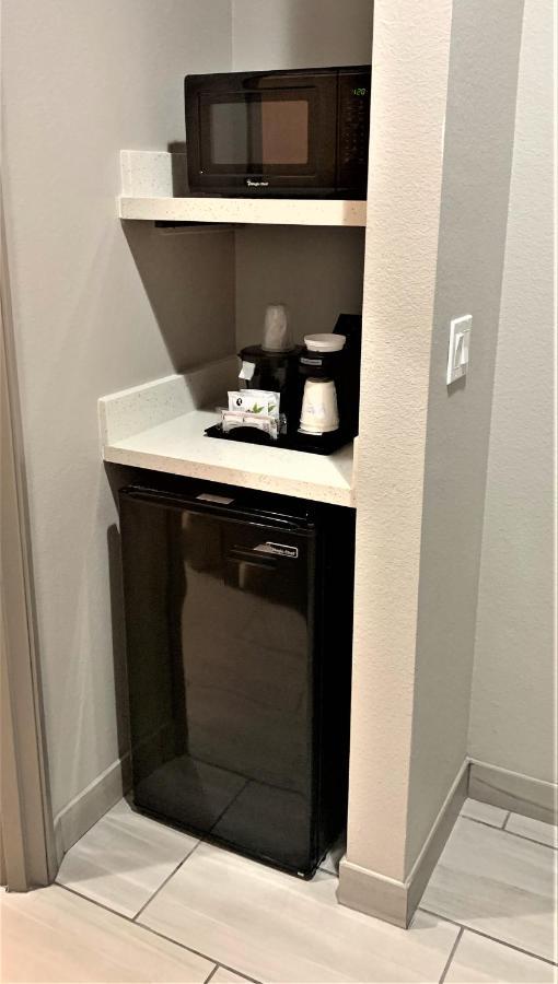 La Quinta Inn & Suites Dfw West-Glade-Parks Euless Esterno foto
