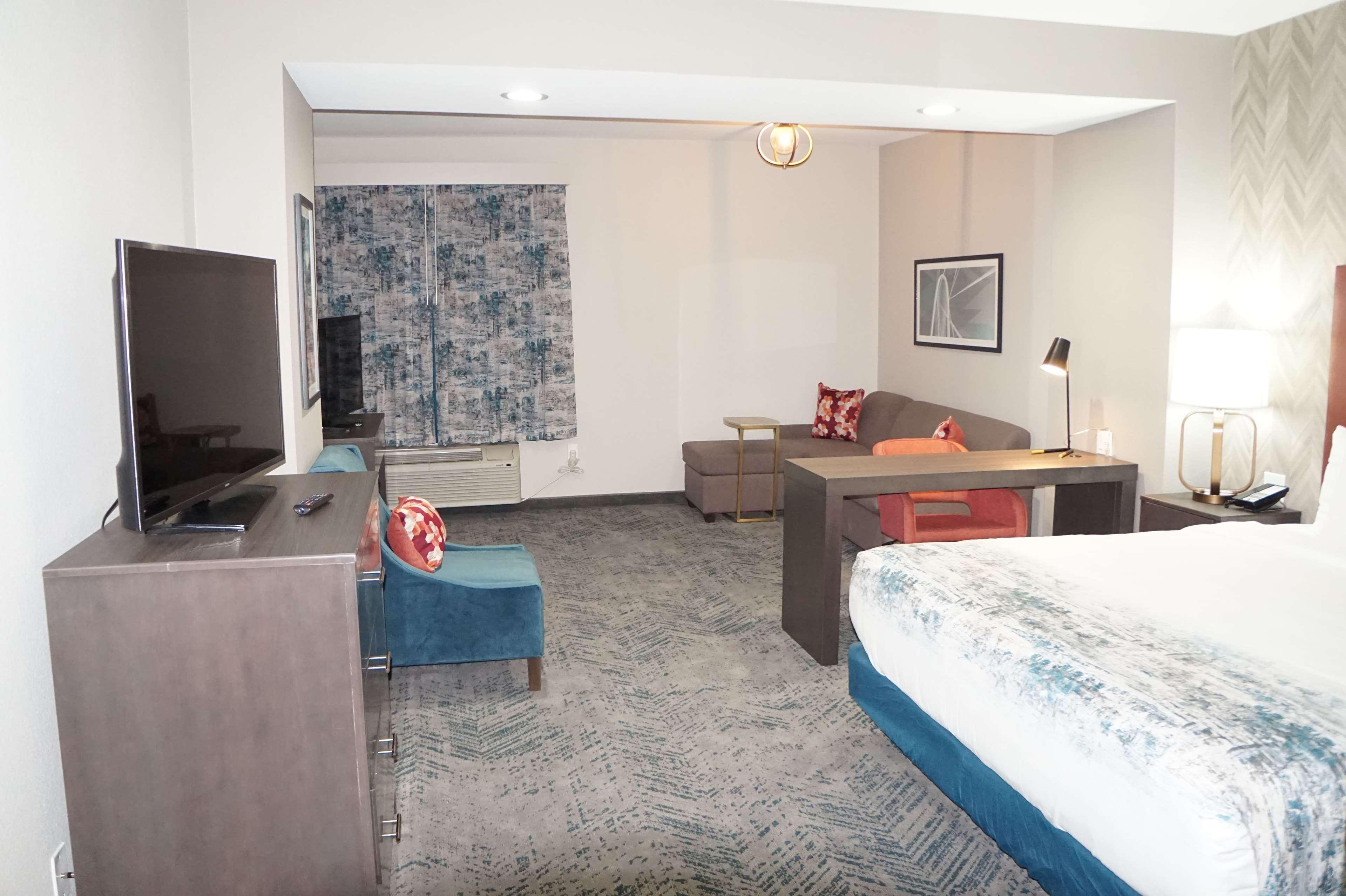 La Quinta Inn & Suites Dfw West-Glade-Parks Euless Esterno foto