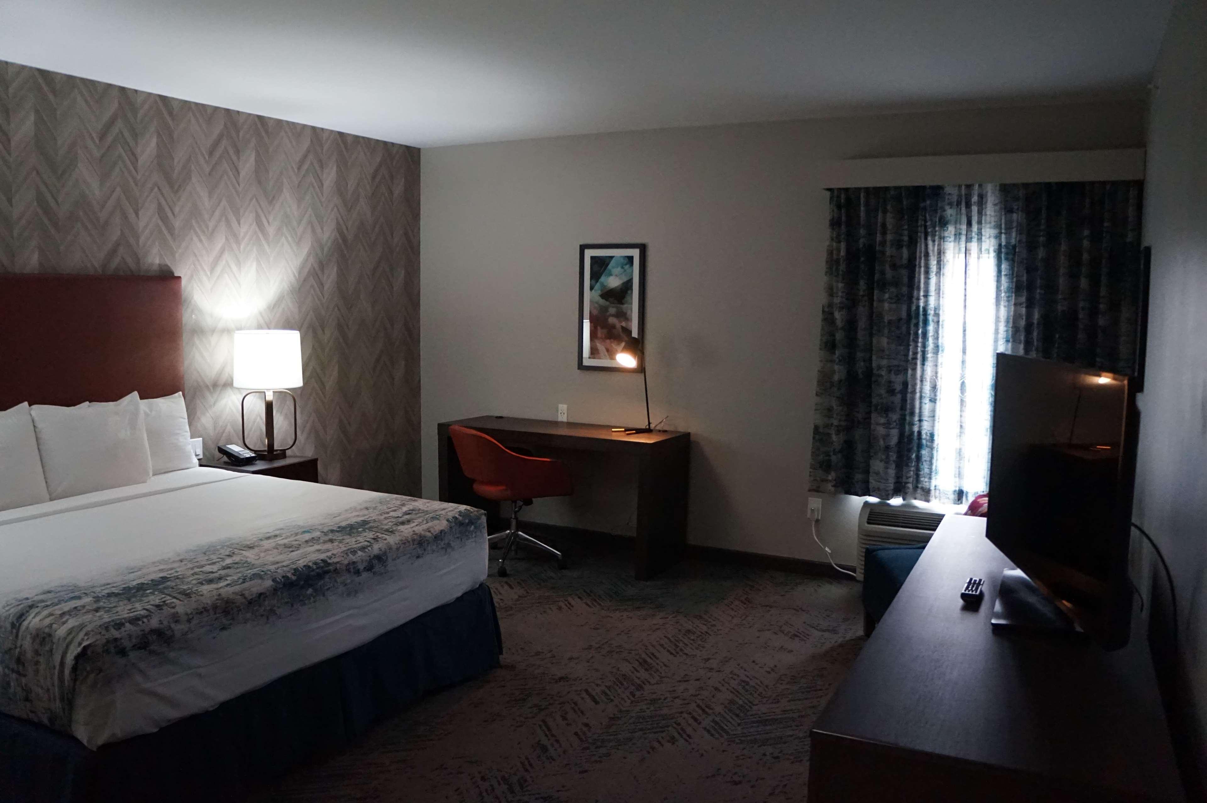 La Quinta Inn & Suites Dfw West-Glade-Parks Euless Esterno foto