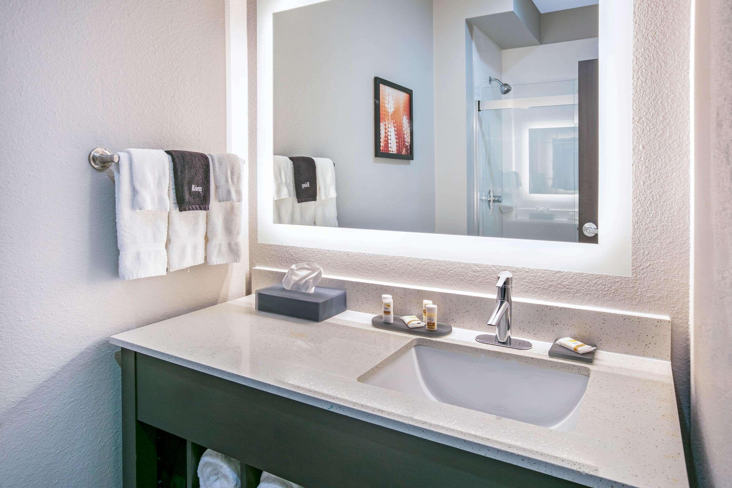 La Quinta Inn & Suites Dfw West-Glade-Parks Euless Esterno foto