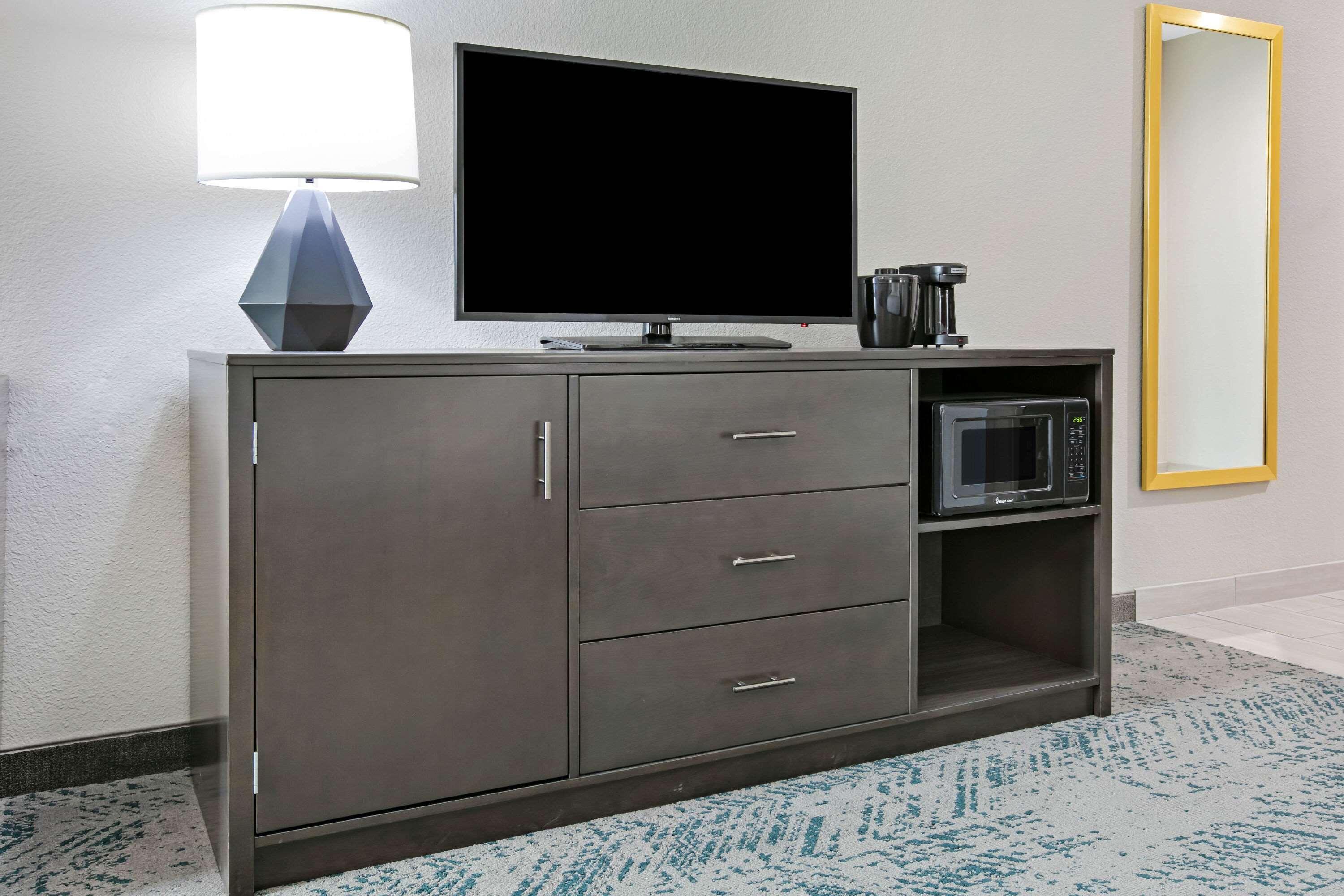 La Quinta Inn & Suites Dfw West-Glade-Parks Euless Esterno foto