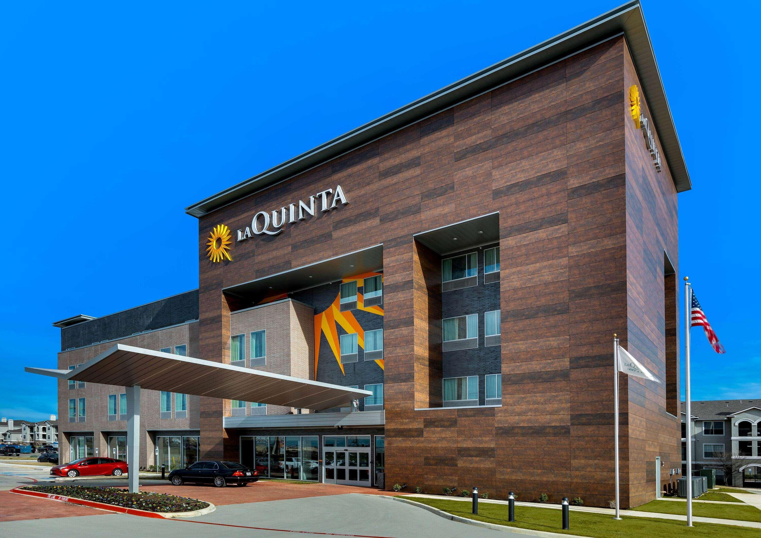 La Quinta Inn & Suites Dfw West-Glade-Parks Euless Esterno foto